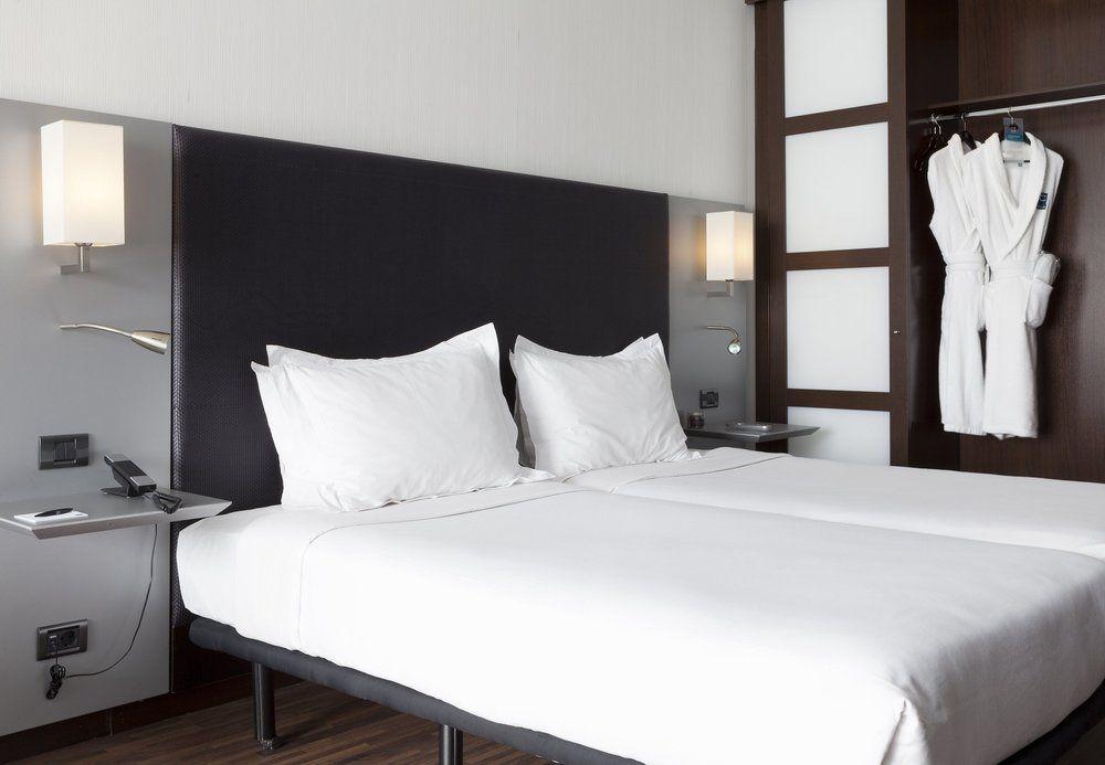 Ac Hotel By Marriott Madrid Airport Coslada Eksteriør billede