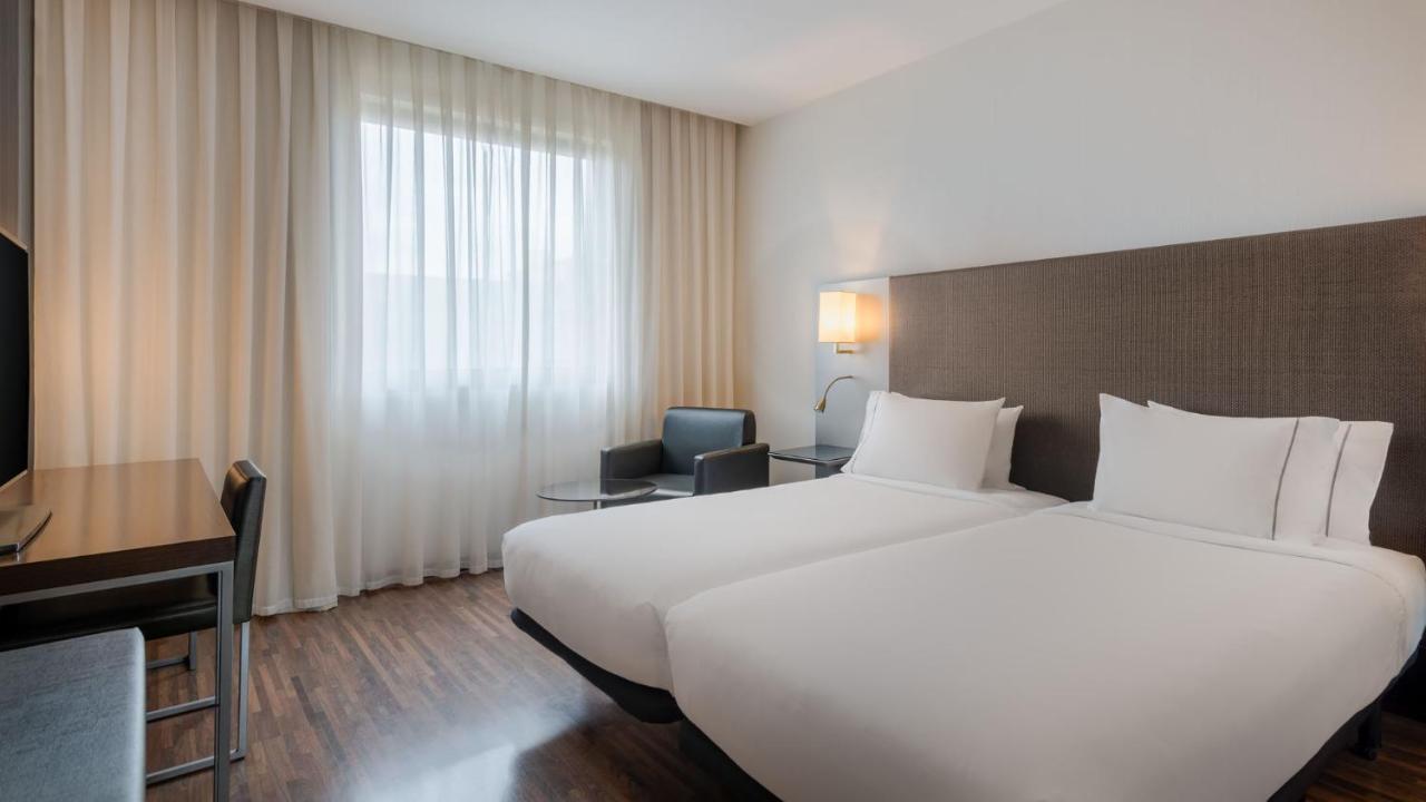 Ac Hotel By Marriott Madrid Airport Coslada Eksteriør billede