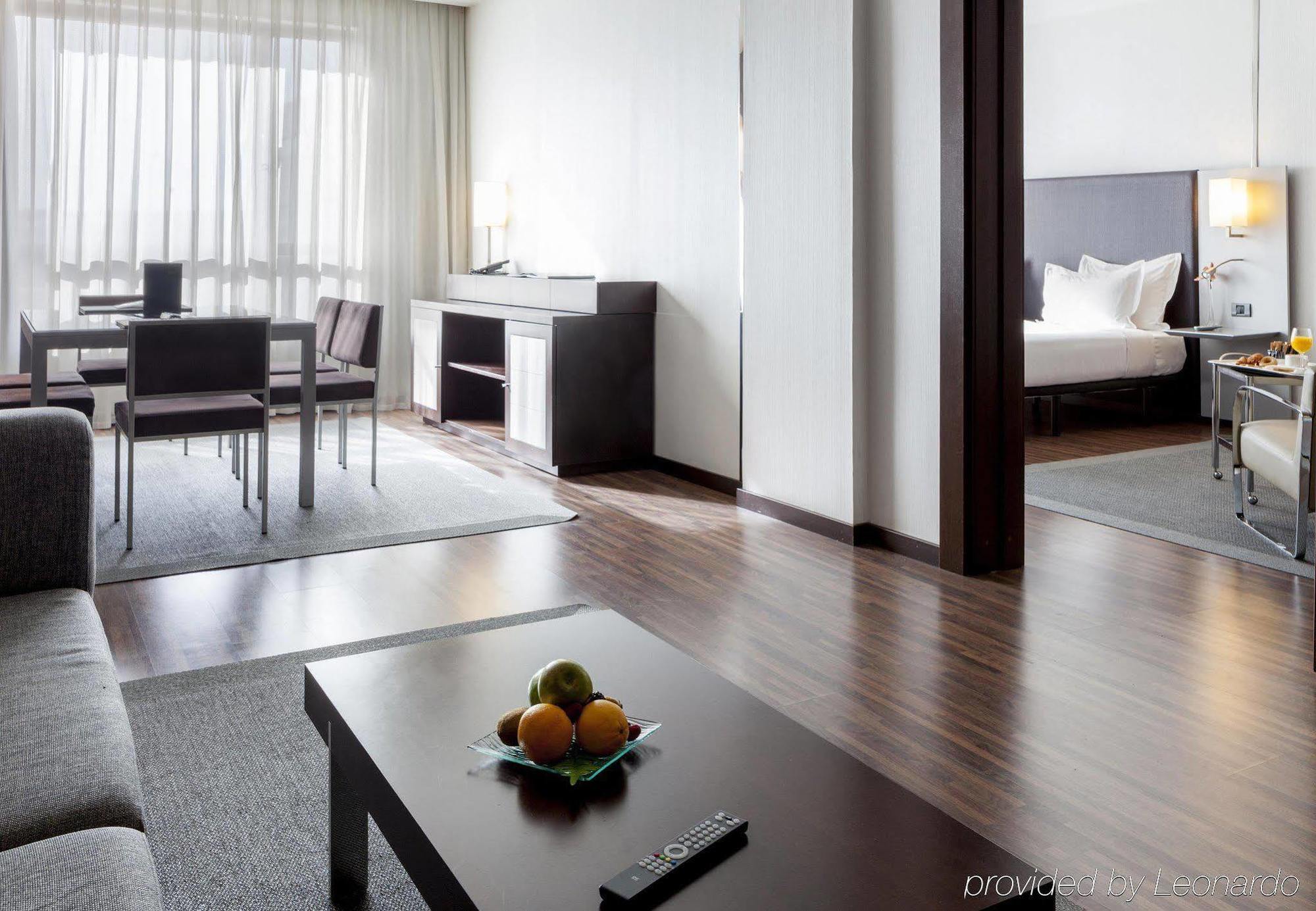 Ac Hotel By Marriott Madrid Airport Coslada Eksteriør billede